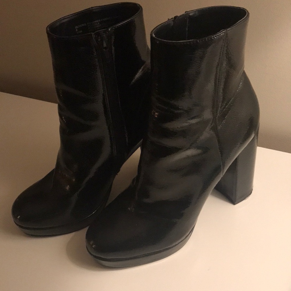 Design Lab Black Patent Booties Size 8